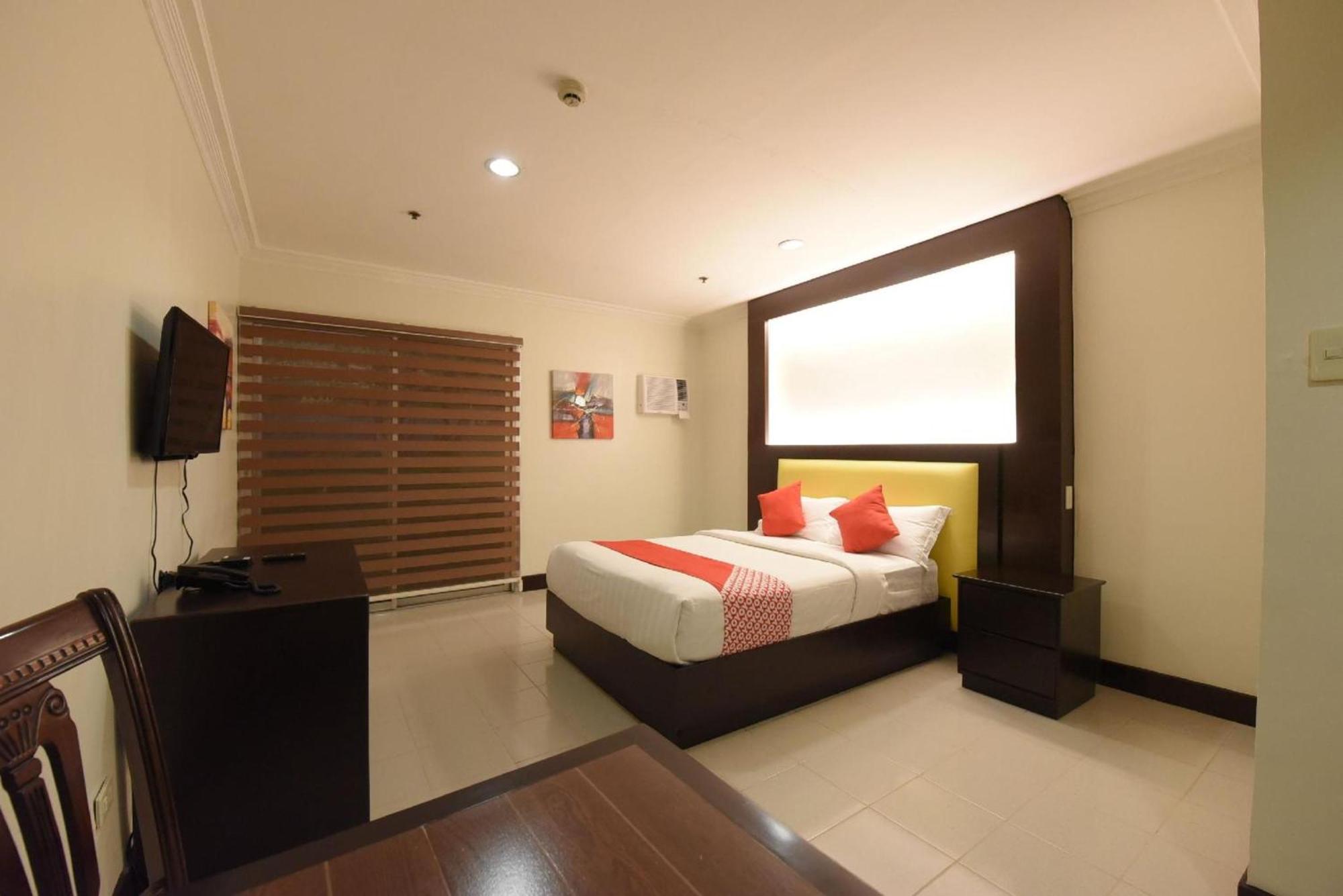 Hotel Oyo 115 Northridge Mansions à Quezon City Extérieur photo