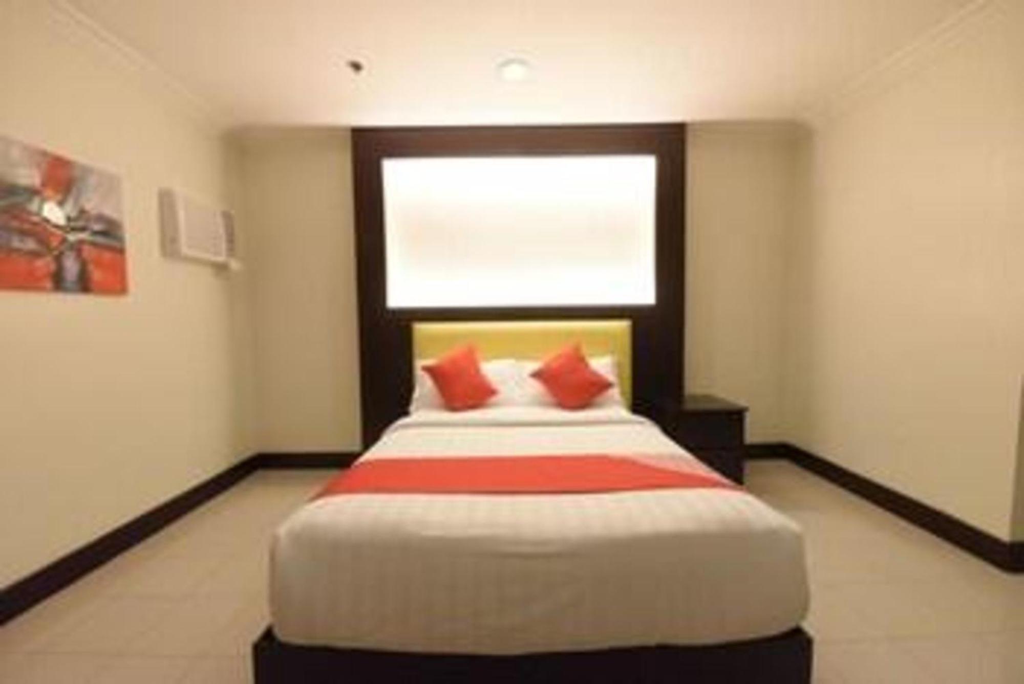 Hotel Oyo 115 Northridge Mansions à Quezon City Extérieur photo