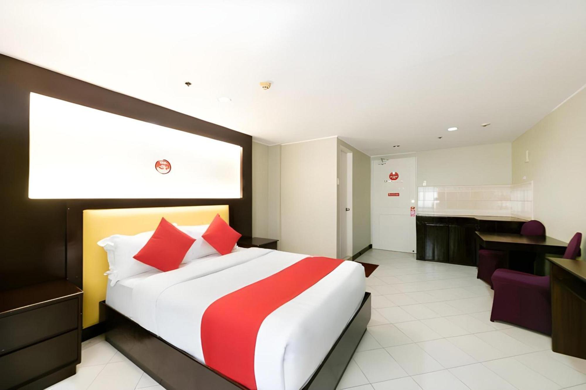 Hotel Oyo 115 Northridge Mansions à Quezon City Extérieur photo