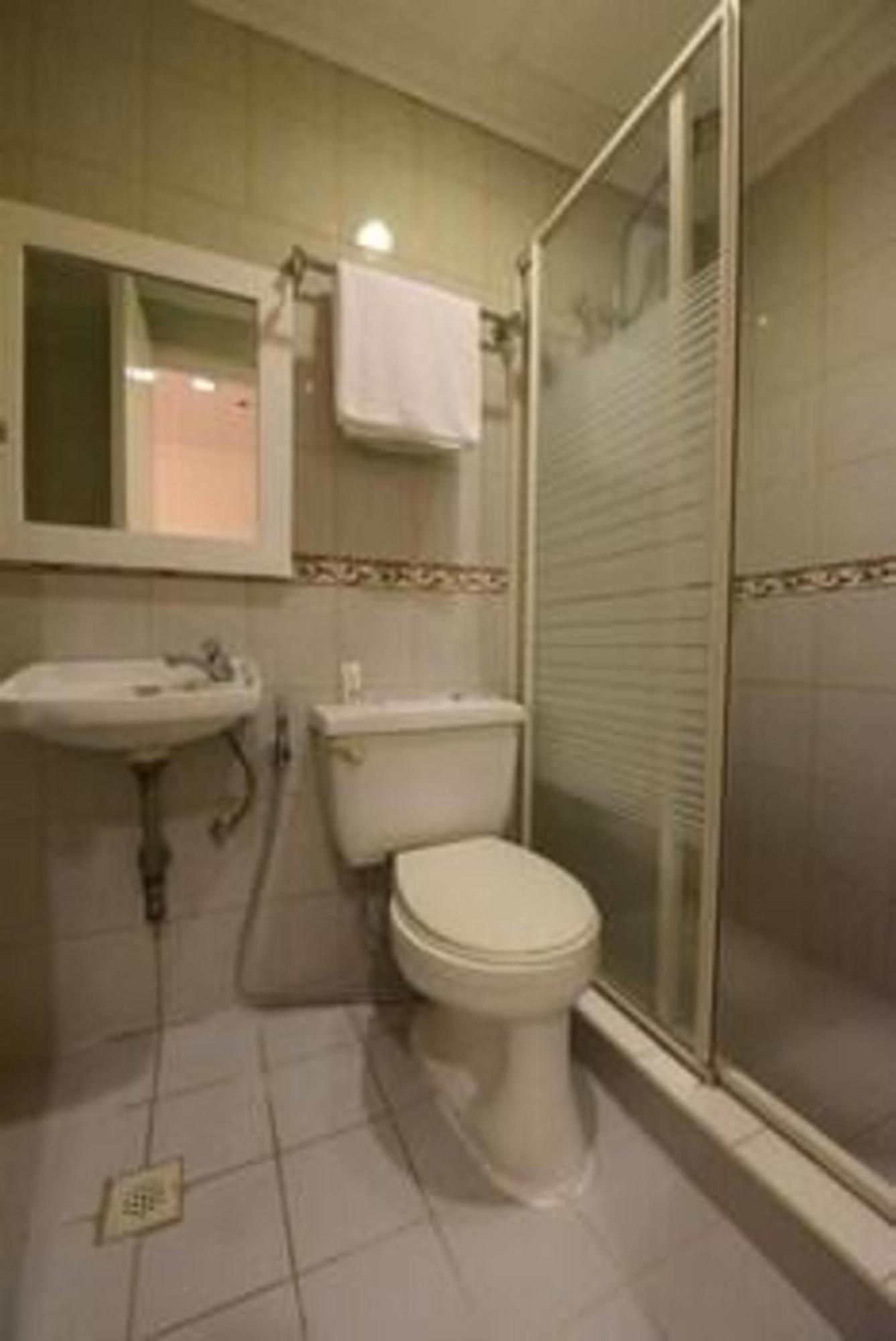 Hotel Oyo 115 Northridge Mansions à Quezon City Extérieur photo
