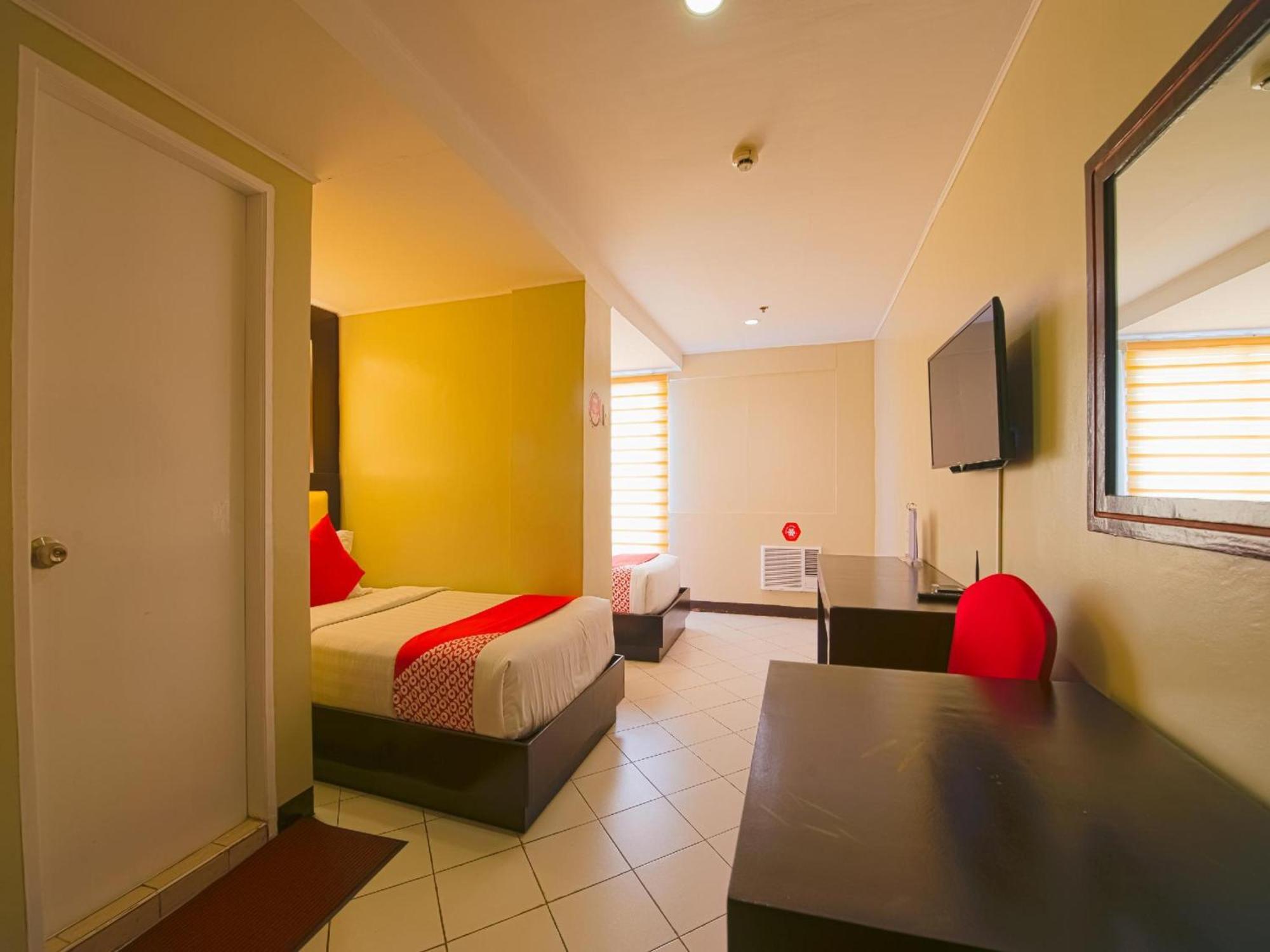Hotel Oyo 115 Northridge Mansions à Quezon City Extérieur photo