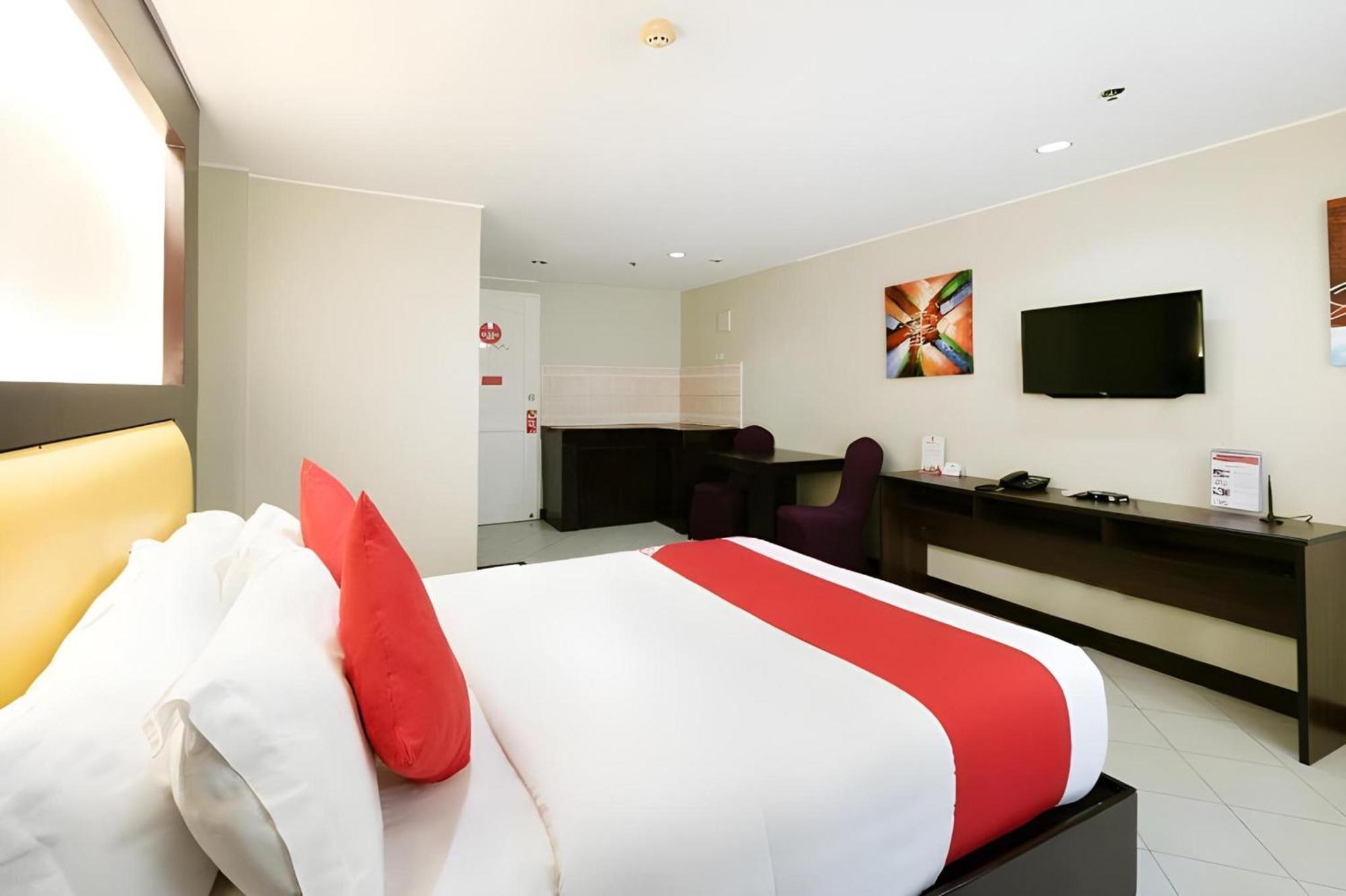 Hotel Oyo 115 Northridge Mansions à Quezon City Extérieur photo