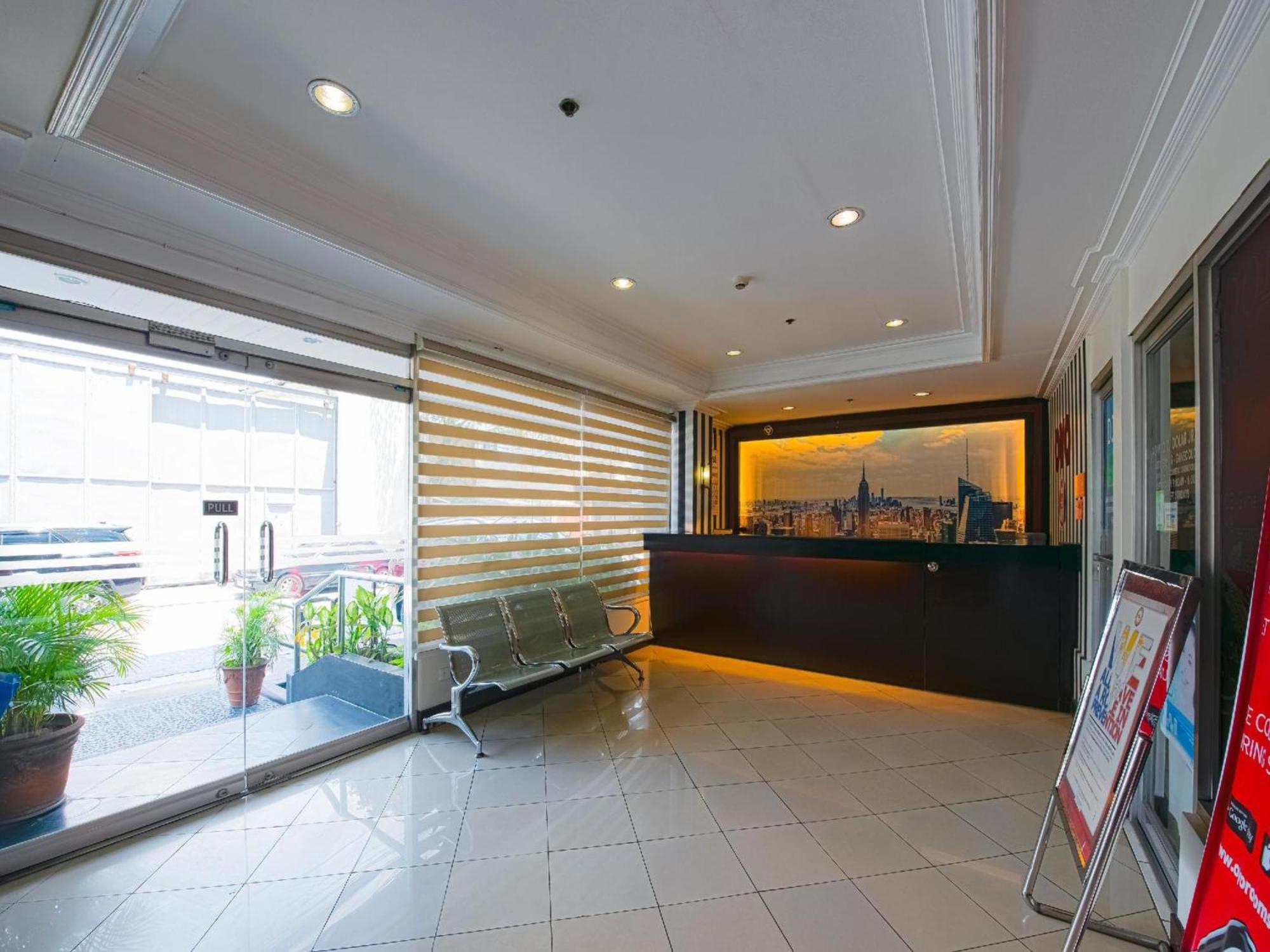Hotel Oyo 115 Northridge Mansions à Quezon City Extérieur photo